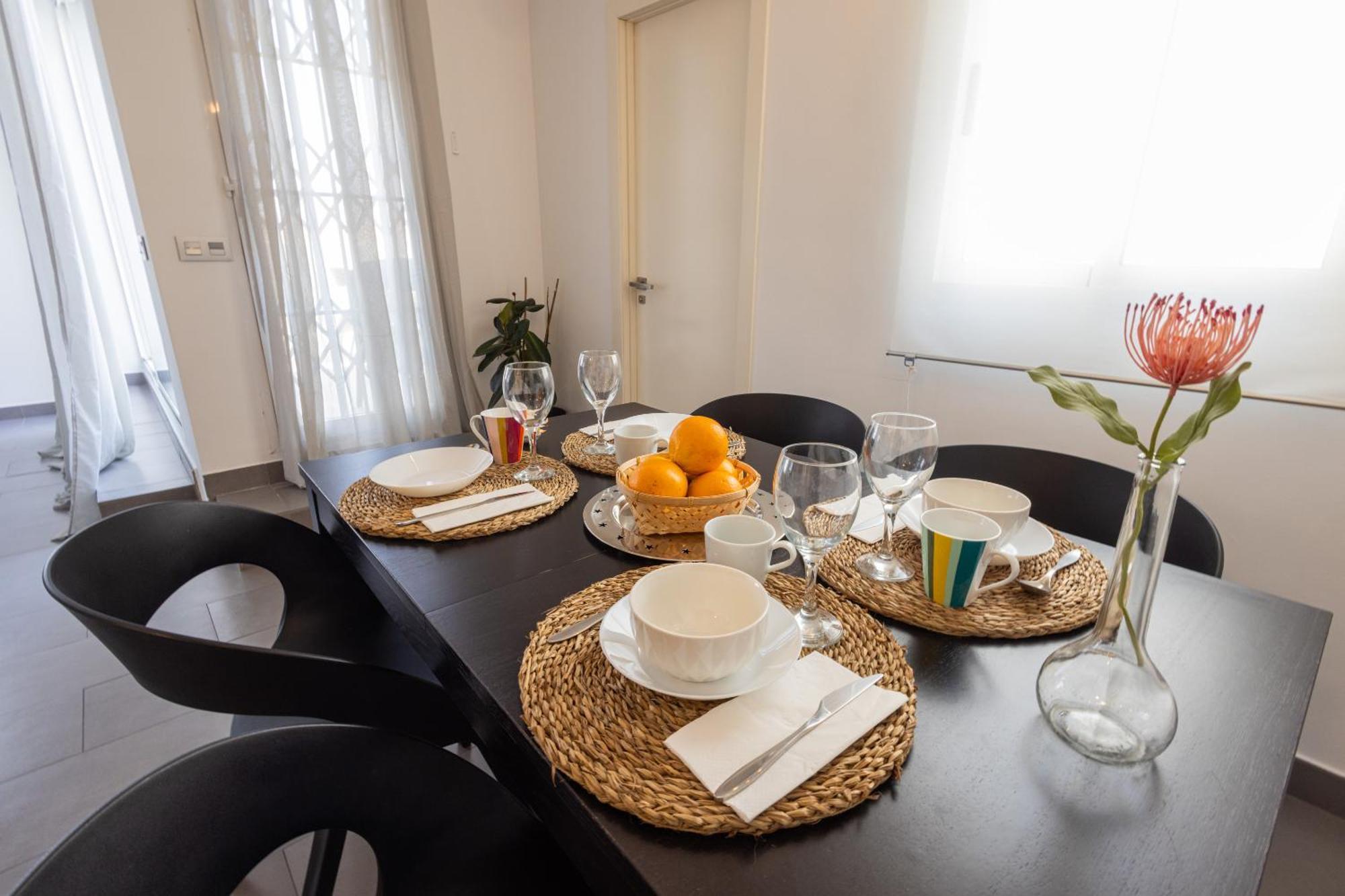 Florit Flats - Stylish 2 Bedroom Ac Wifi Terrace Attic In Center Appartement