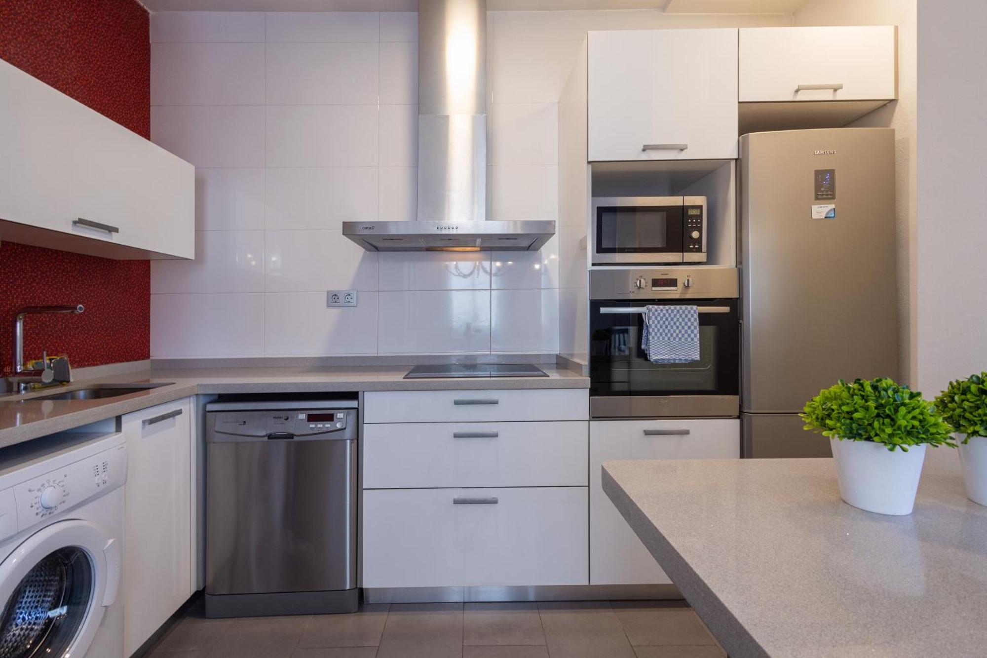 Appartement Florit Flats - Stylish 2 Bedroom Ac Wifi Terrace Attic In Center
